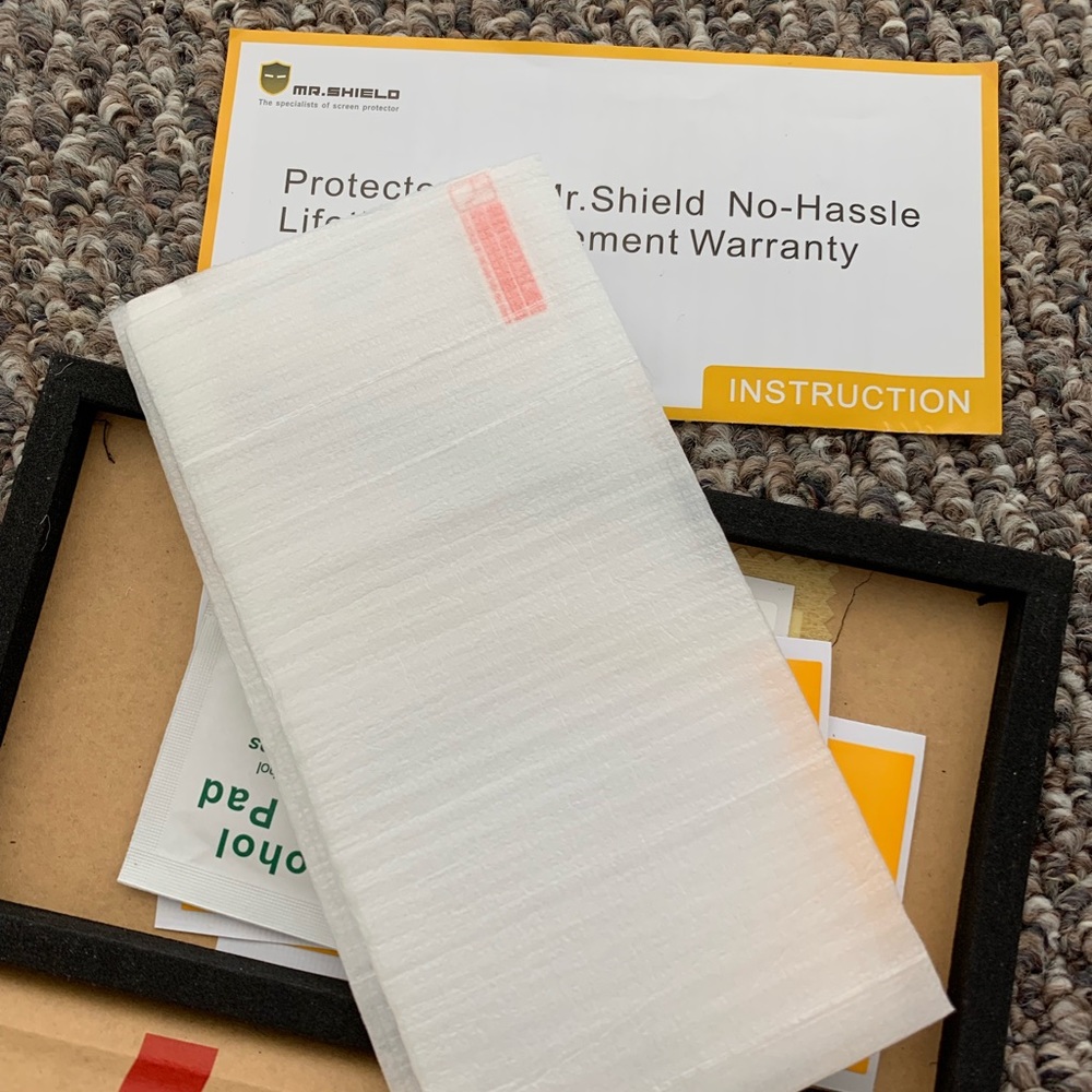 iPhone 6plus screen protector - Picture 2 of 2